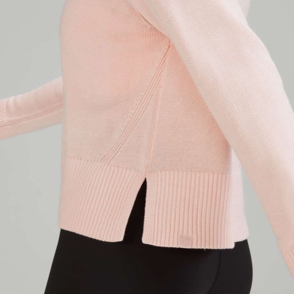 Lululemon Cashlu Boxy Crewneck Sweater
Pink Mist - Picture 2 of 7